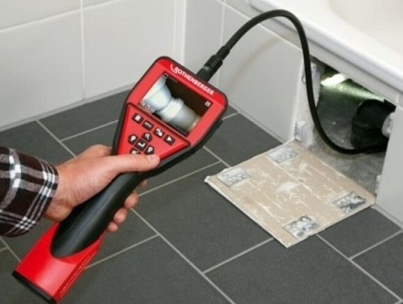 Banyo gideri açma için borescope cihazıyla yerinde inceleme